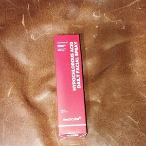 MediCube Hypochlorous Acid Daily Facial Spray - Red